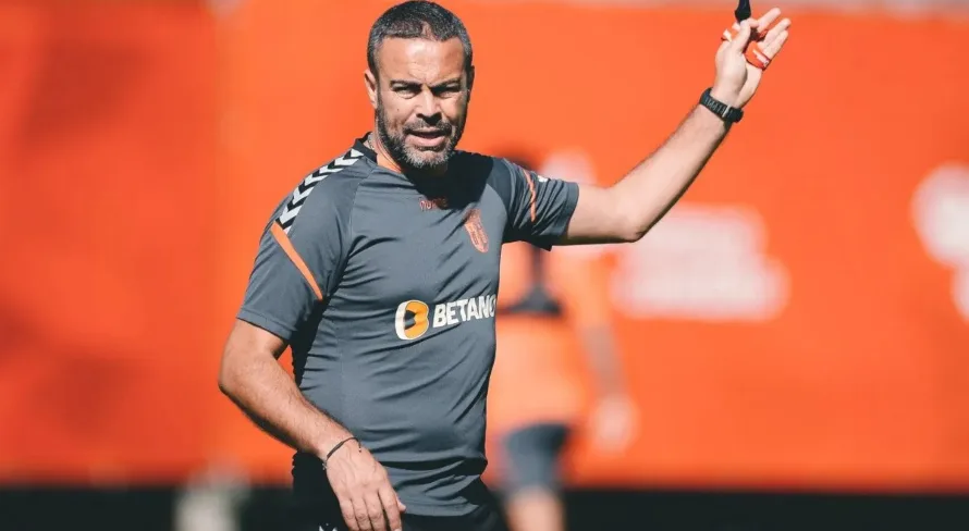 Botafogo: André Hernan detalha bastidores da contratação de Artur Jorge