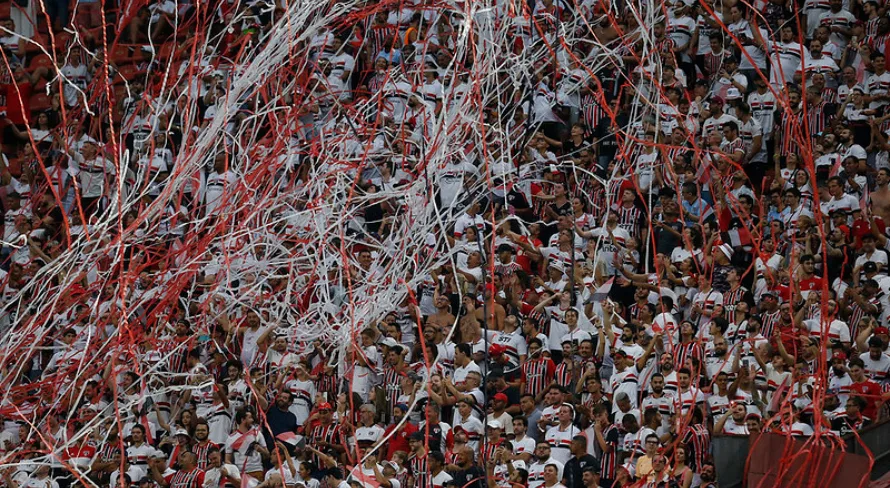 SPFC: chegada de Alex Sandro, volta de Wellington Rato e renovação de lateral-direito