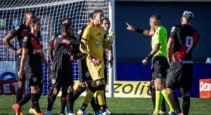 Paulo Nunes dispara sobre pênalti para o Flamengo no Brasileirão: “Acontece toda hora”