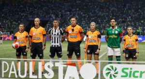 Árbitro da final do Paulistão entre Palmeiras e Santos, Raphael Claus vê resultado legítimo