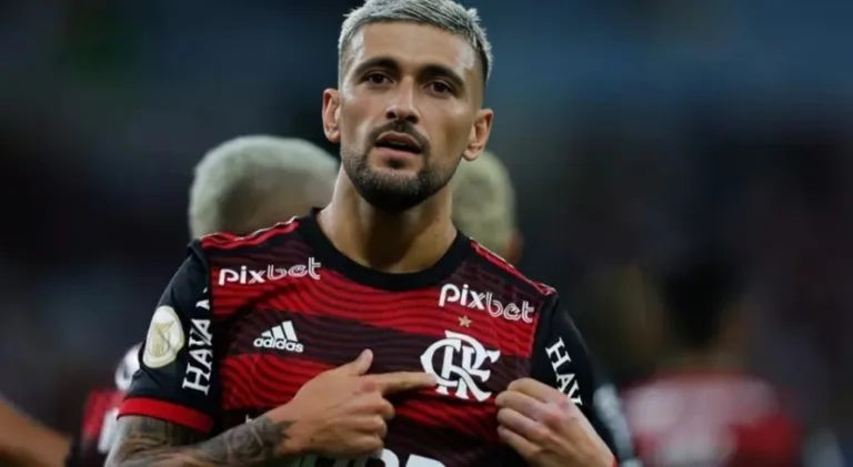 Neto ‘esquece’ Arrascaeta e crava melhor jogador no futebol brasileiro hoje: “Craque”