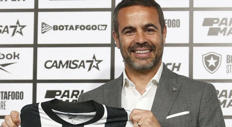 Artur Jorge quer Botafogo dominante: “Ter uma identidade muito própria”
