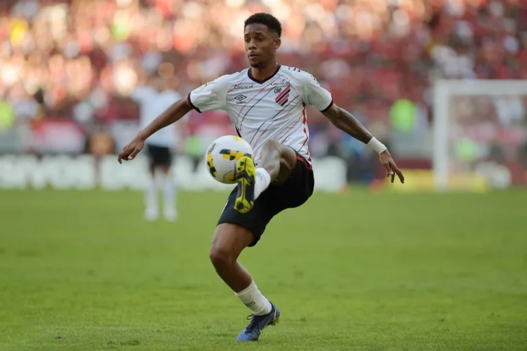 Athletico-PR x Vasco – Campeonato Brasileiro: palpites, escalação e onde assistir – 05/05/2024