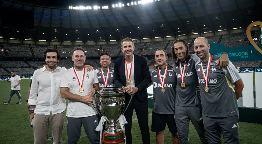 Ídolo do Atlético-MG provoca torcedores do Cruzeiro: “Comemoramos títulos, não empate”