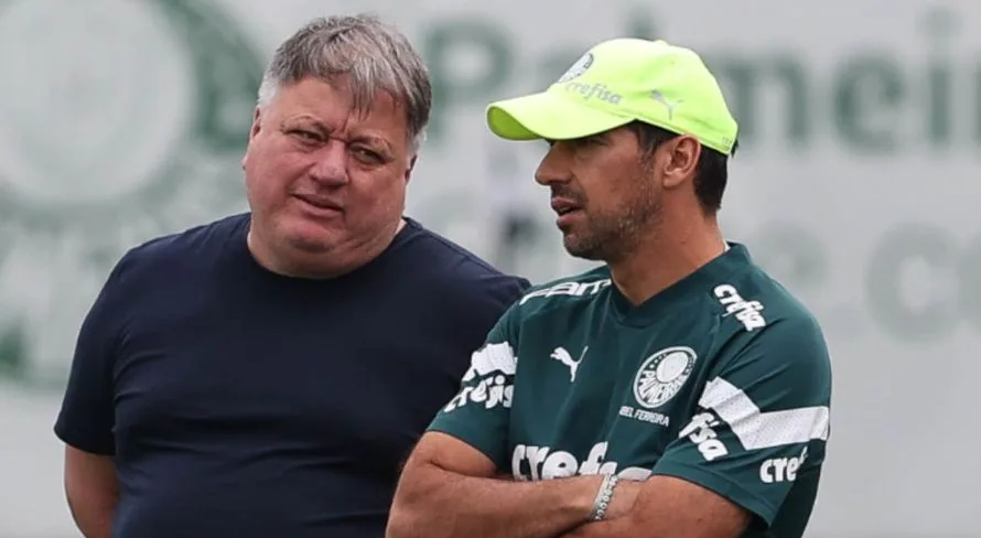 Vampeta prevê duas vendas astronômicas no Palmeiras: “Paga o estádio do Corinthians”