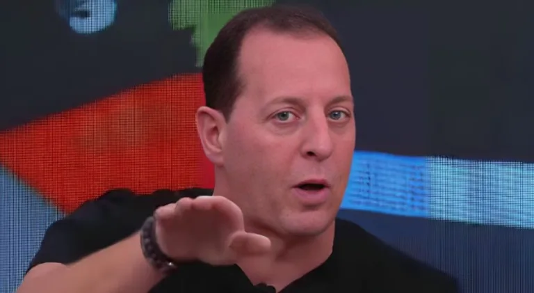 Benja elege “máquina” no futebol brasileiro e aponta pipocada em 2024