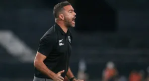 Botafogo de Artur Jorge larga como melhor ataque no início do Brasileirão; veja números