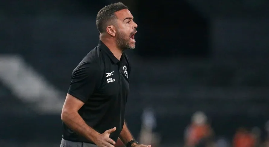 Botafogo de Artur Jorge larga como melhor ataque no início do Brasileirão; veja números