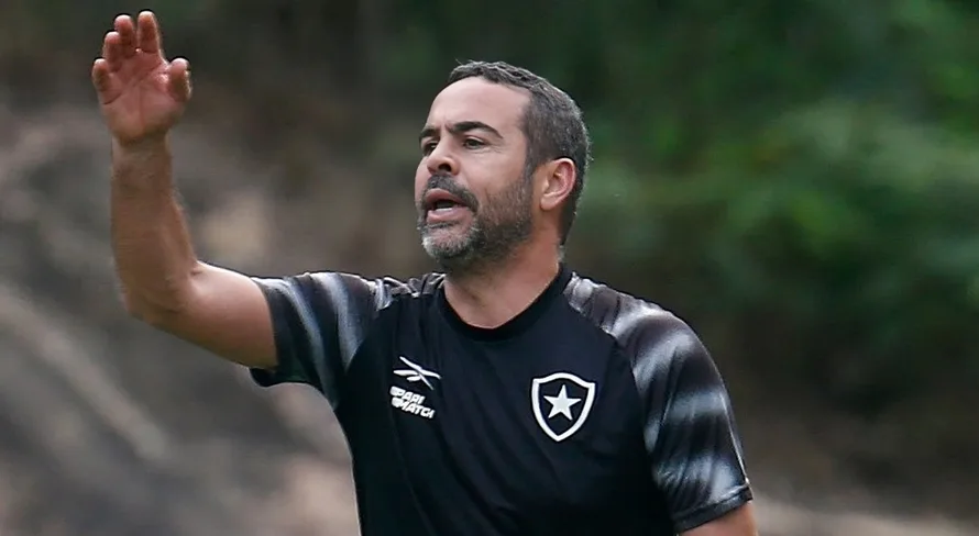 Veja a provável escalação do Botafogo contra a LDU pela Libertadores