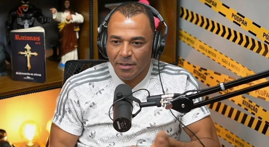 Cafu exalta técnico do futebol brasileiro: “Gênio”