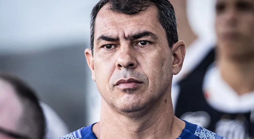 André Hernan aponta Vasco de olho em trazer Carille do Santos