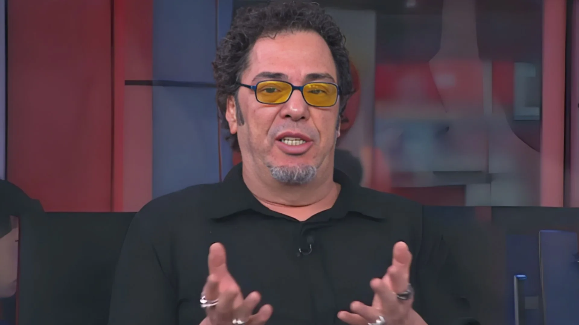 Casagrande dispara contra “futebol pobre” praticado no Brasil: “Time ruim”