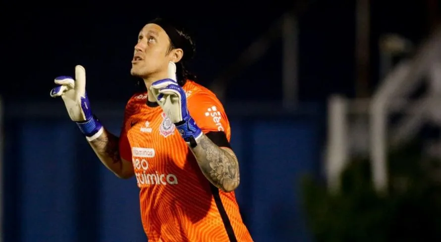 Cássio cobra o Corinthians ao sinalizar três times mais fortes do Brasil hoje: “Estão brigando” 