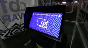 Veja quanto ganham árbitros e assistentes no Brasileirão Série A de 2024