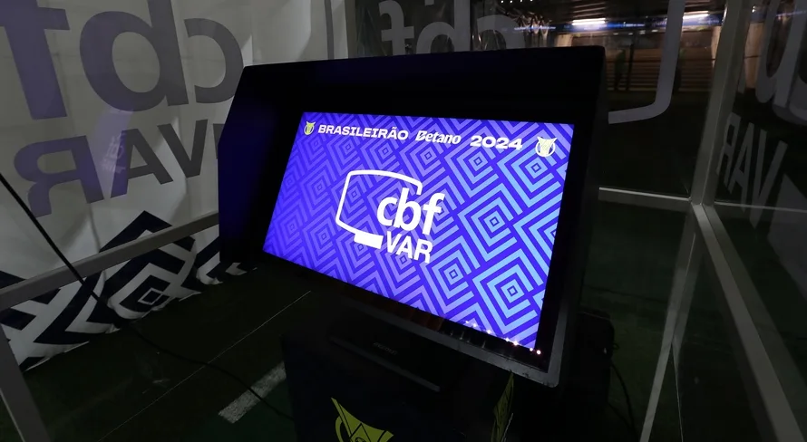 Veja quanto ganham árbitros e assistentes no Brasileirão Série A de 2024