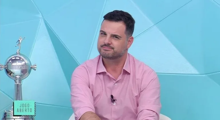 Chico Garcia “exclui” o Palmeiras ao eleger dois maiores clubes do Brasil: “São fora da curva”