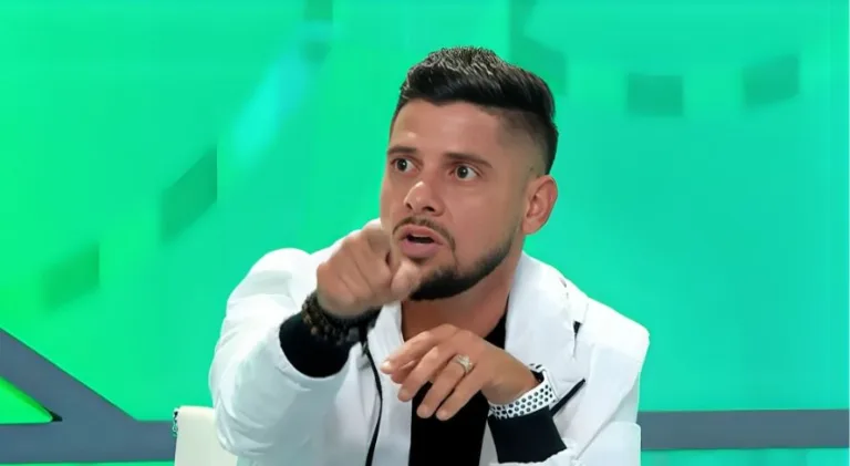 Cicinho aponta decepção com time do Brasileirão: “Esperava muito mais”