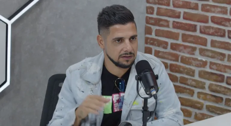 Cicinho descarta Flamengo e Palmeiras e crava campeão do Brasileirão: “Minha aposta”