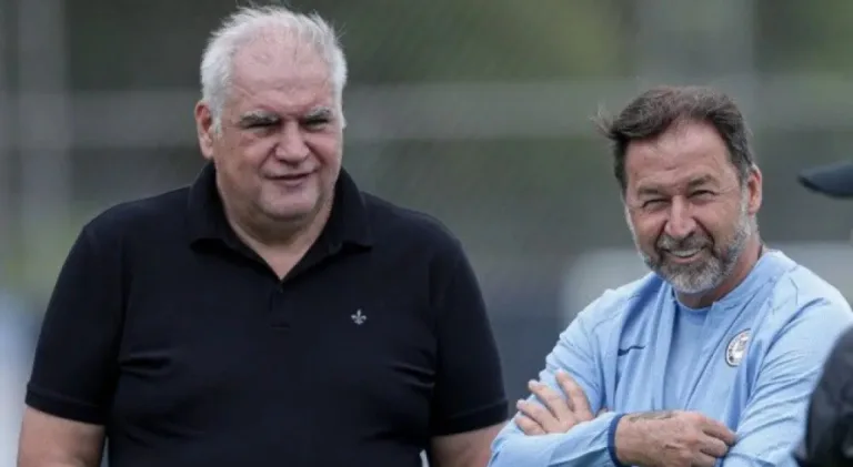 Nicola crava situação tensa de Augusto Melo no Corinthians após demissão de Rubão
