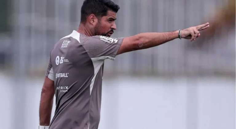 Corinthians não terá António Oliveira para partida contra o Juventude