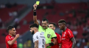 Quesada sugere nova realidade para Yuri Alberto no Corinthians: “Não dá mais”