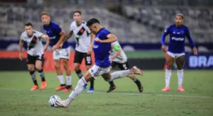 VSR e Jorge Iggor listam rebaixados no Brasileirão com Vasco e Cruzeiro em risco