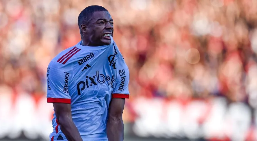 Flavio Prado indica dois jogadores diferenciados do Flamengo: “Pode jogar mais”