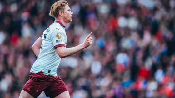 Guardiola exalta De Bruyne e pede mais jogadores como o belga