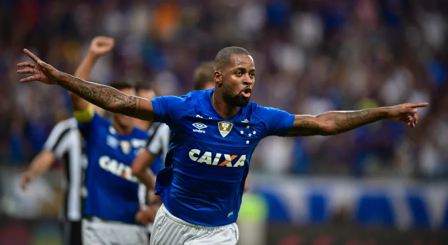 Dedé crava o melhor zagueiro do futebol brasileiro hoje: “É o Brabo”