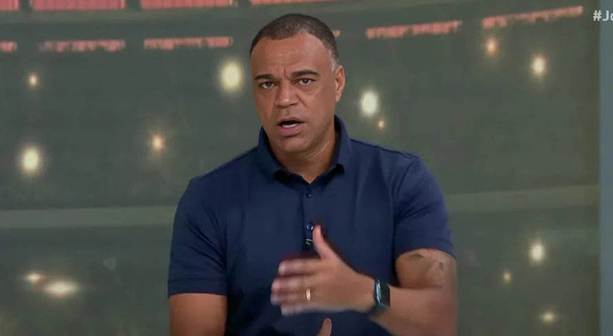 Denílson valoriza dupla do Flamengo: “Jogando o fino da bola”