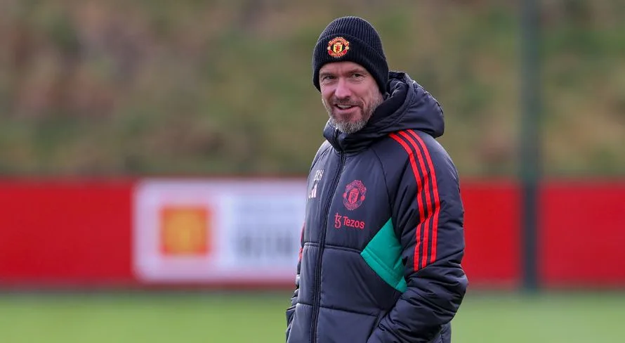 Técnico do Manchester United ameniza críticas a Antony por comemoração