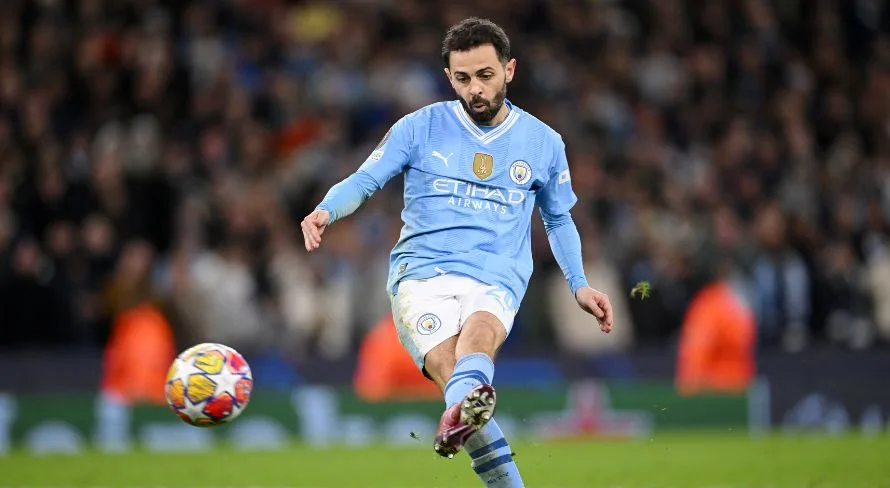 PSG entra na disputa com Barcelona em negociação por Bernardo Silva, do Manchester City