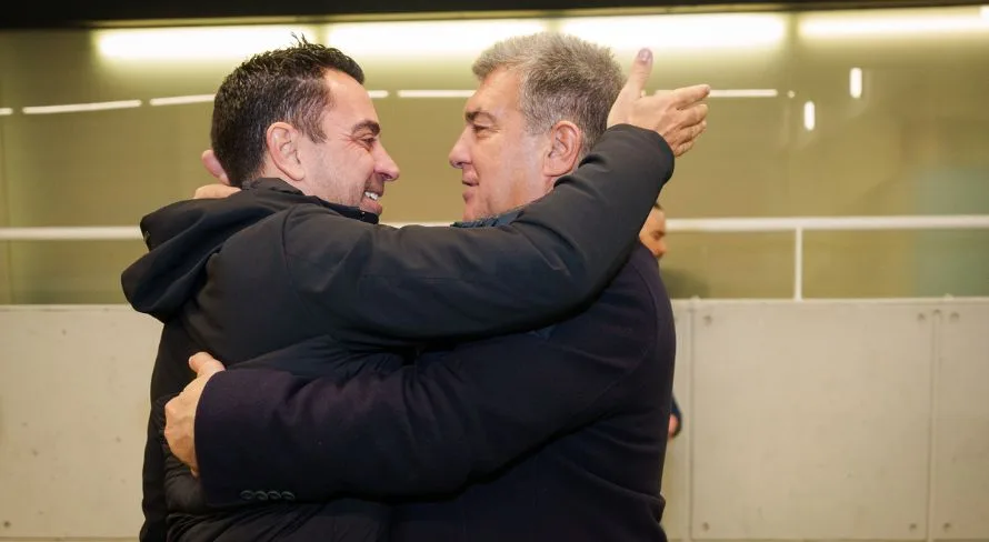 Presidente do Barcelona comemora permanência de Xavi