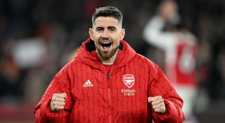 Jorginho, do Arsenal, não vê com bons olhos jogar no futebol brasileiro