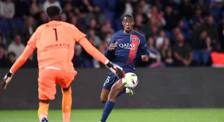 PSG tropeça no lanterna da Ligue 1 e fica no empate com o Clermont