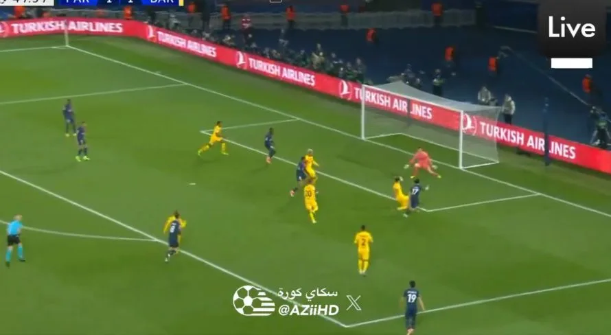 Vitinha marca pelo PSG e vira jogo contra o Barcelona na Champions