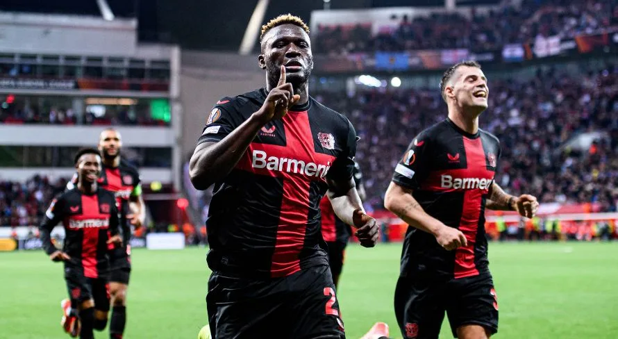 Bayer Leverkusen marca dois no final e vence West Ham pela Europa League