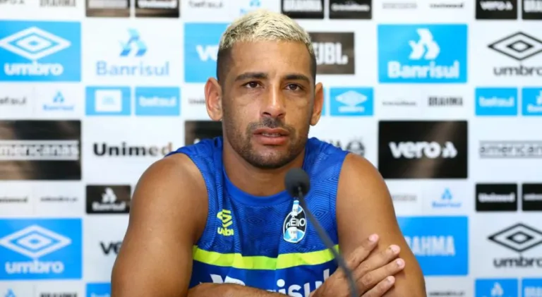 Diego Souza surpreende revela o melhor jogador com quem jogou: “Diferenciado”