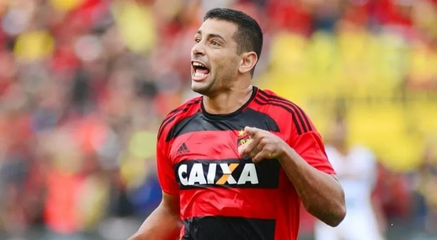 Diego Souza confessa em quais times gostaria de ter jogado: “Tinha bola”