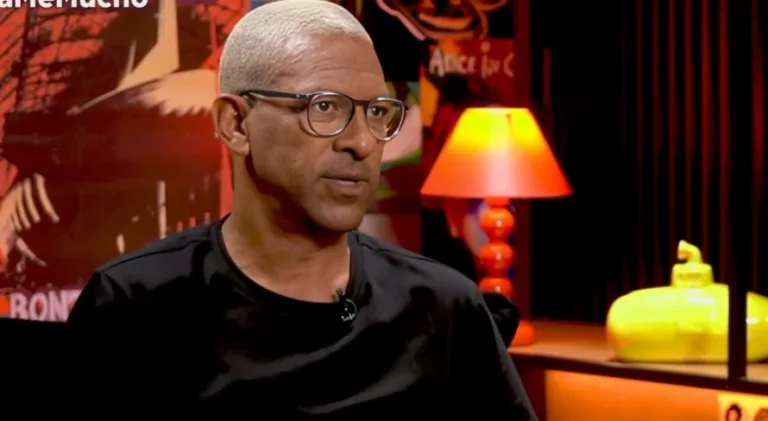 Djalminha não pipoca e crava time que gosta de assistir no Brasil: “Prefiro”