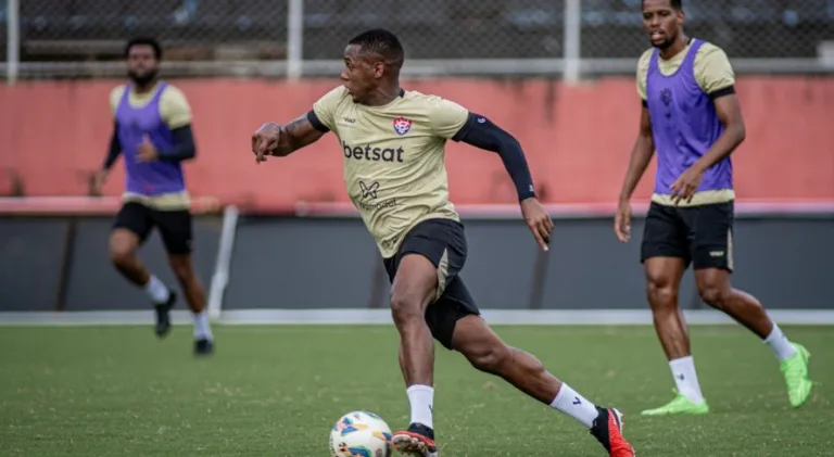 Dudu reforça foco para Bahia x Vitória no Campeonato Baiano: “Pensamento de campeão”