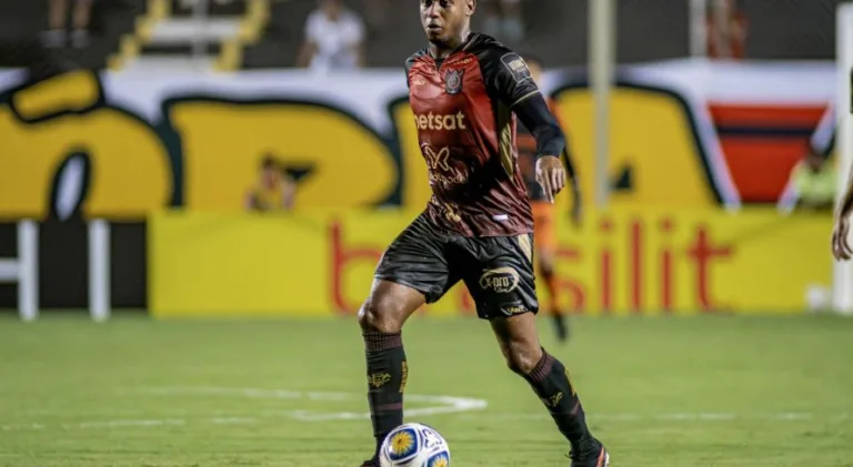 Volante do Vitória fala em ‘sonho’ ao projetar estreia do time no Brasileirão Série A