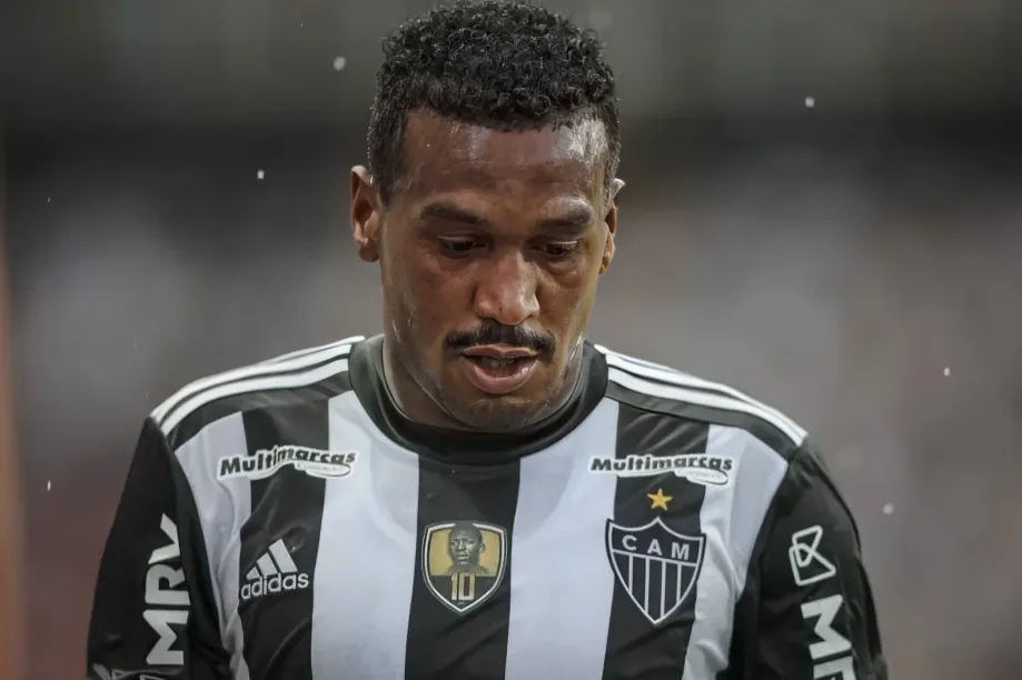 Novo reforço do Grêmio, veja o salário que Edenílson receberá na Arena