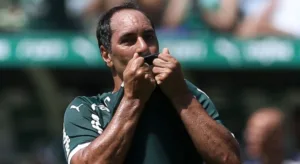 Edmundo projeta campeões do Brasileirão, Copa do Brasil e Libertadores em 2024