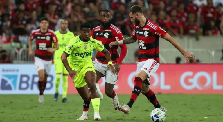 Emerson Sheik crava quem é melhor entre Palmeiras e Flamengo: “Muito mais”