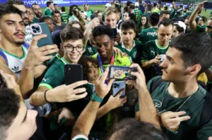 Decisivo na final do Paulistão, Endrick vive último título antes do adeus ao Palmeiras