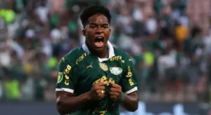 Endrick é criticado por torcedores após lance em SPFC x Palmeiras: “Maldade”