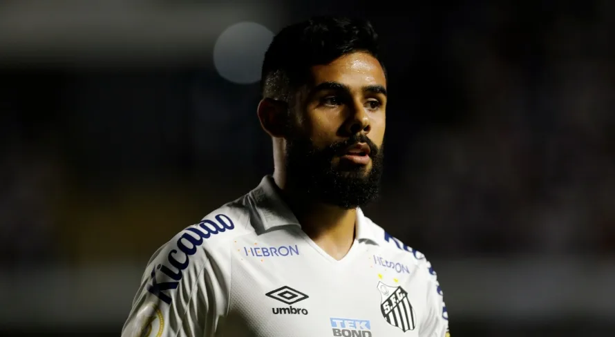 Santos anuncia rescisão contratual de Felipe Jonatan