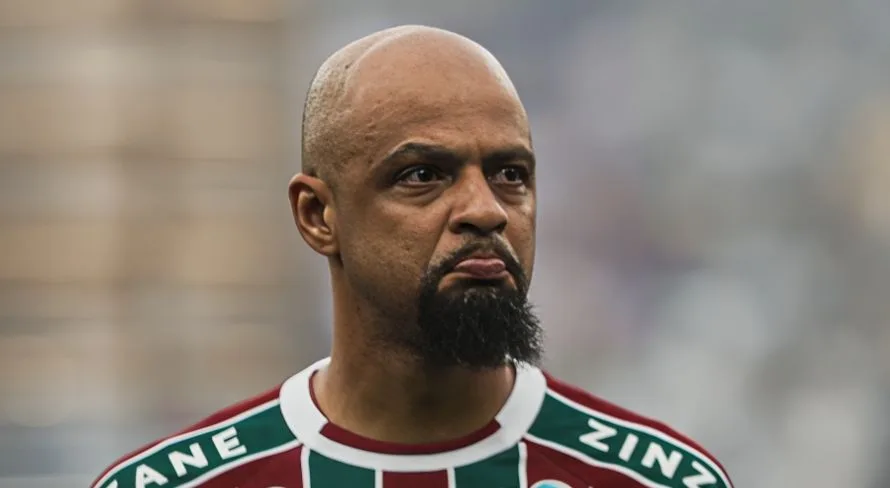 Felipe Melo detona covardia na seleção brasileira: “Trabalha muito”