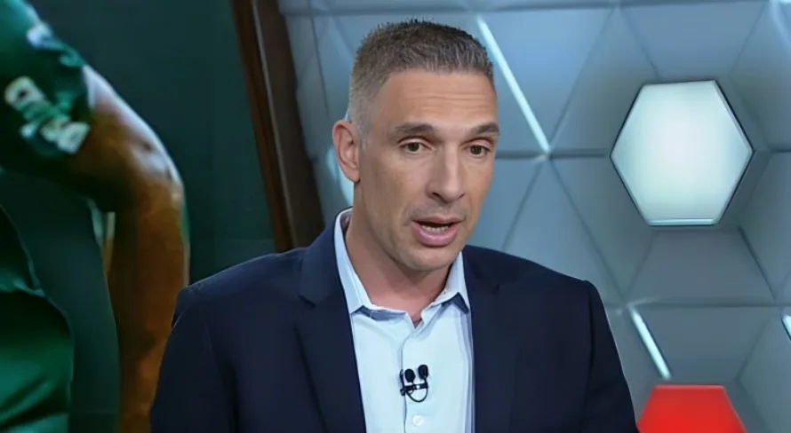Fernando Prass se coloca acima de quatro goleiros do futebol brasileiro
